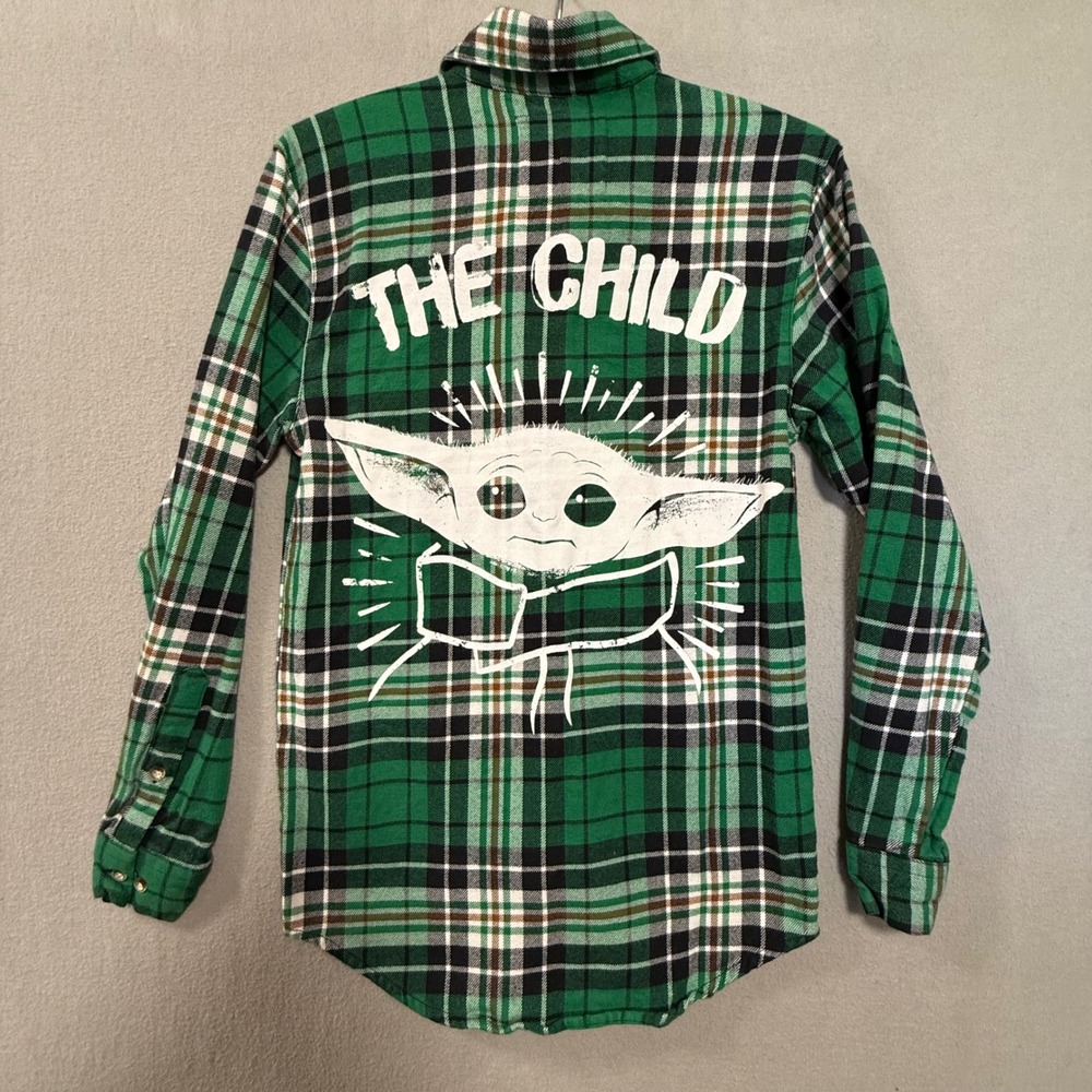 Cakeworthy Star Wars Mandalorian The Child Button Down Flannel Shirt Women Small